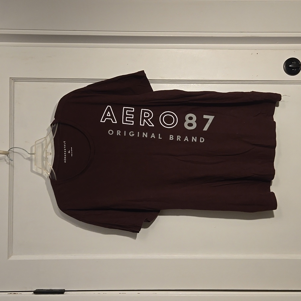 Men's Aeropostale brand, size XL, Color purple